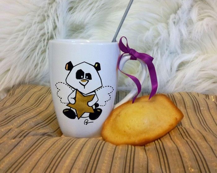 Tasse Mug à thé ou café Panda en céramique peint à la main Noir et Or pour maman ou enfant